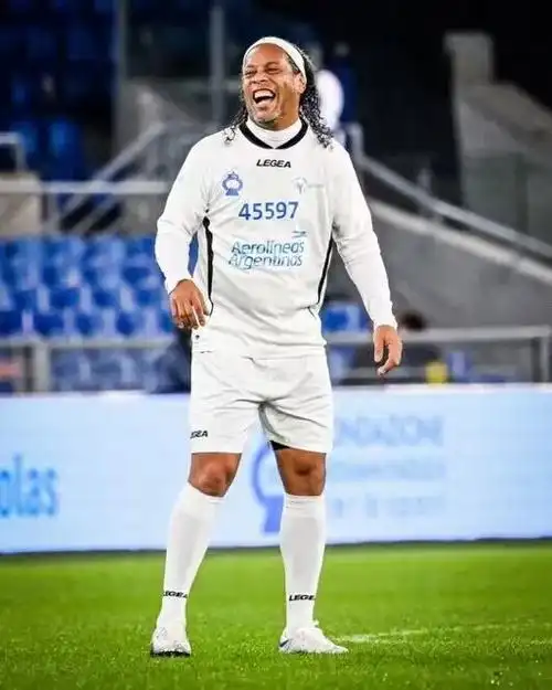 现和队伍磨 现和队伍磨